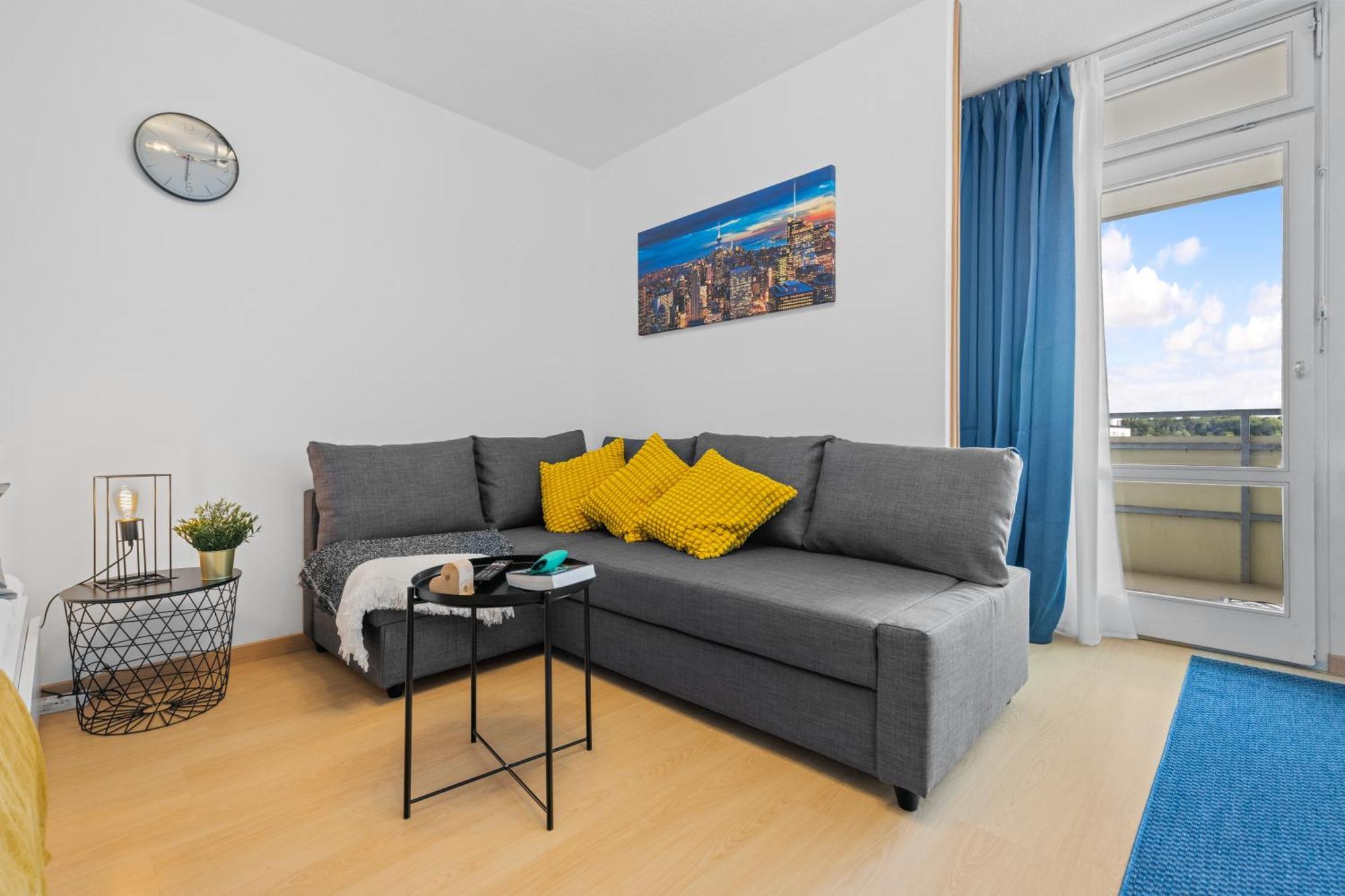 Sonniges City-Apartment Mit Suedbalkon Und Parklatz Neusass Dış mekan fotoğraf